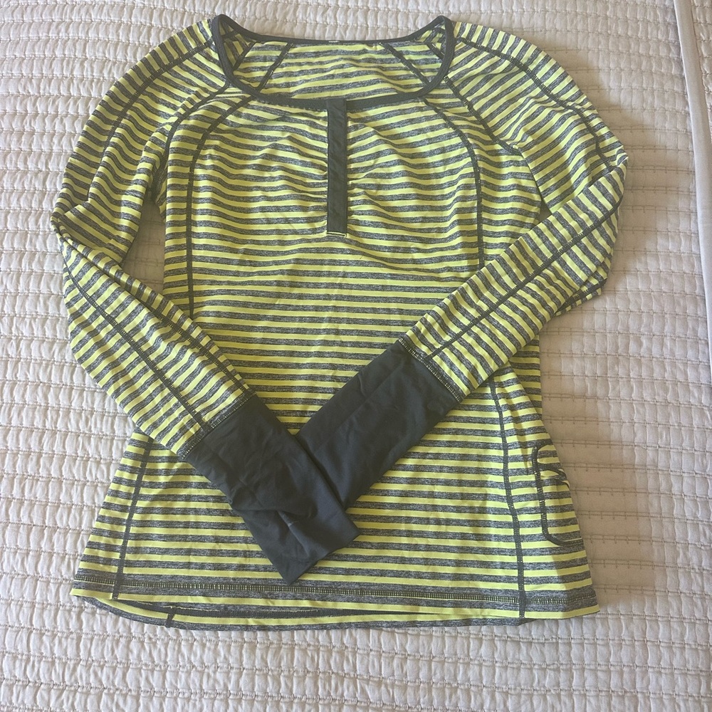 Vintage scoop neck pullover